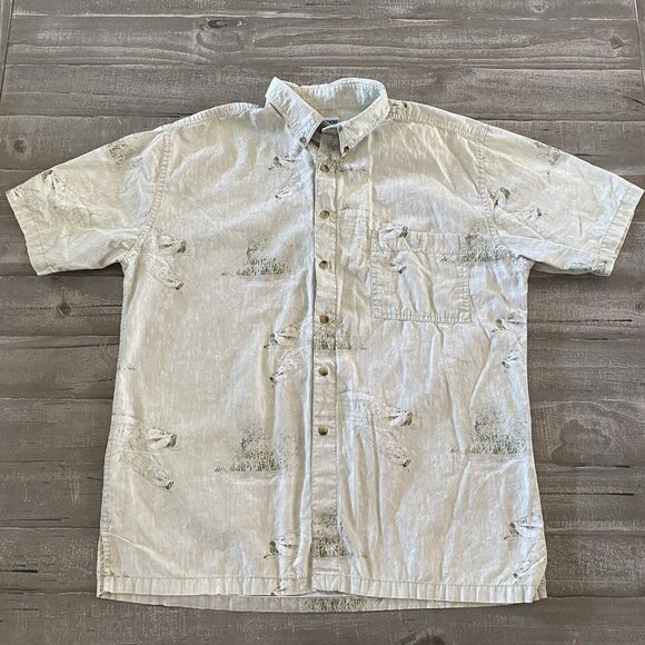 Hook & Tackle Shirt Men’s Size Large Button Down Pocket Short Sleeve Fish - Picture 1 of 6
